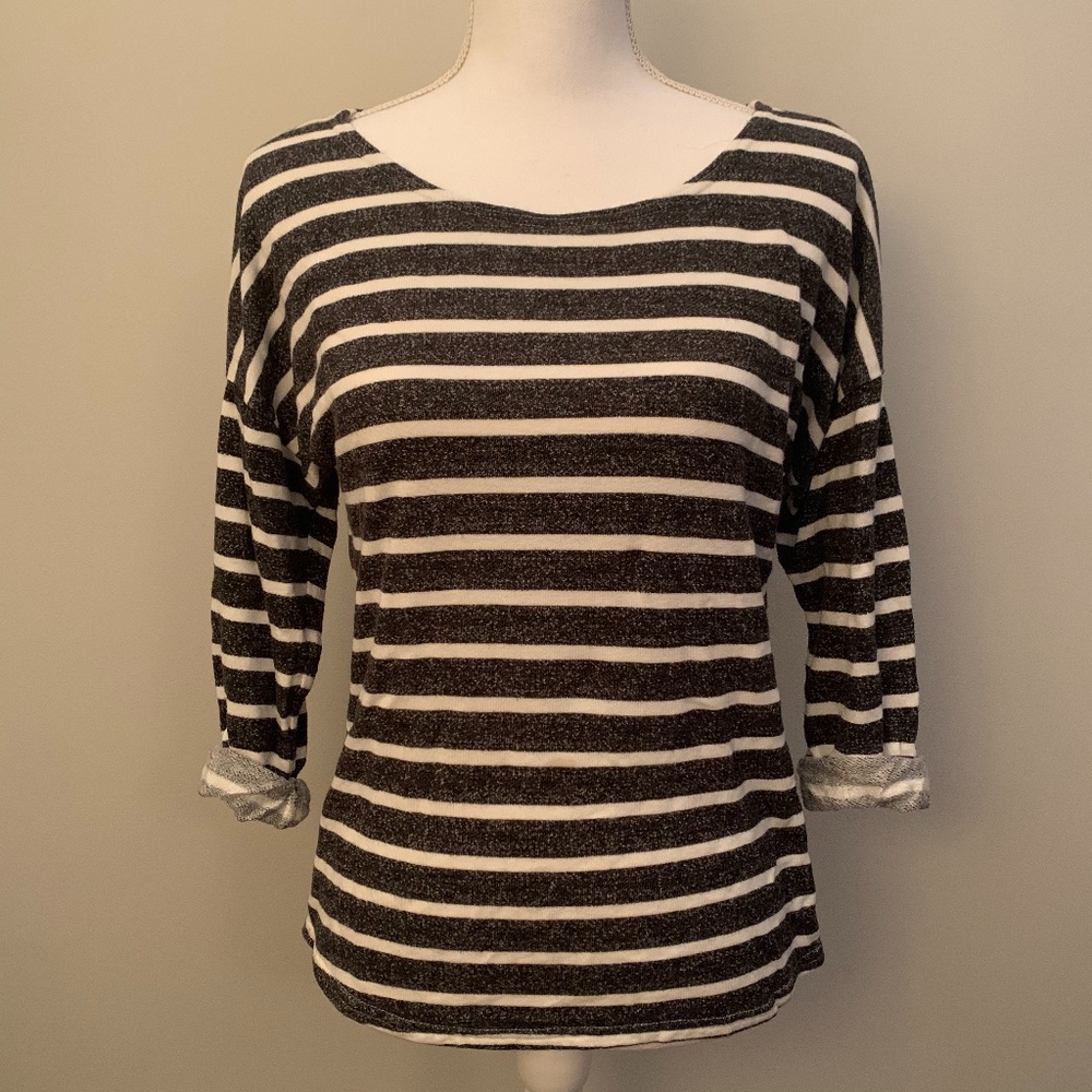 H&M STRIPED SWEATER